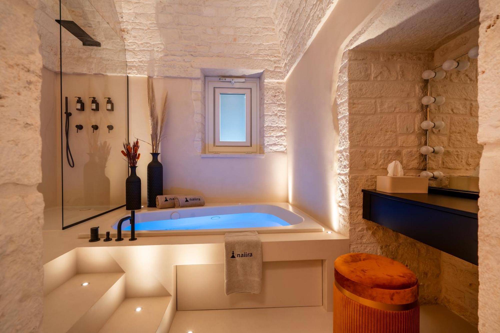 Appartamento Naiira Luxury Trullo - Jacuzzi And Patio Alberobello Esterno foto