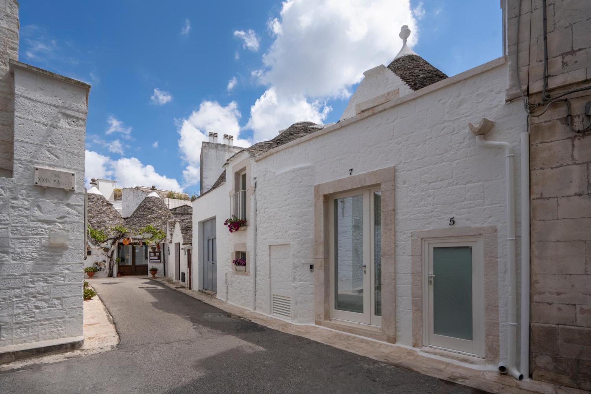 Appartamento Naiira Luxury Trullo - Jacuzzi And Patio Alberobello Esterno foto